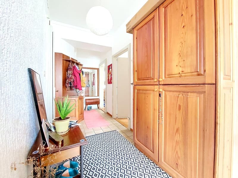 Sion, appartement de 3.5 pièces de 89 m2 au cœur de la vieille ville avec balcon (7)