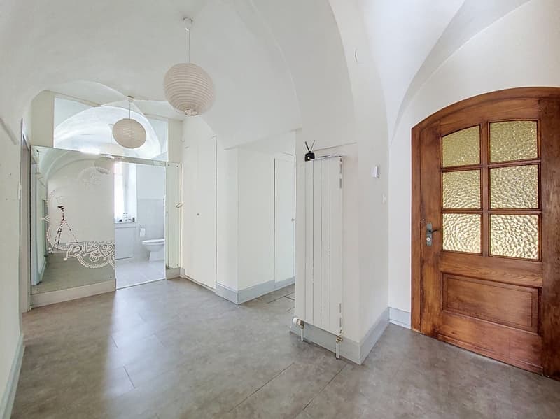 Sion, maison historique au cœur de la vieille ville composé de 5 appartements et 2 bureaux (19)