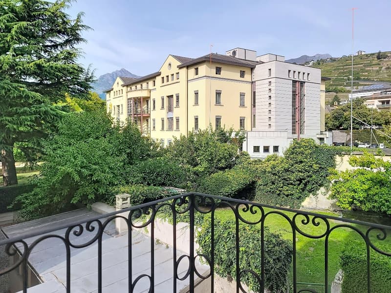 Sion, maison historique au cœur de la vieille ville composé de 5 appartements et 2 bureaux (24)