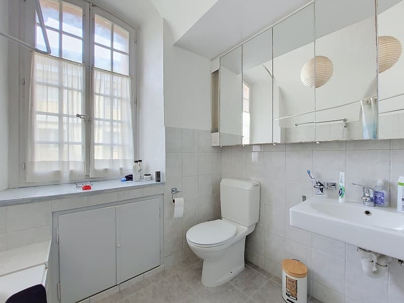 Sion, maison historique au cœur de la vieille ville composé de 5 appartements et 2 bureaux (20)