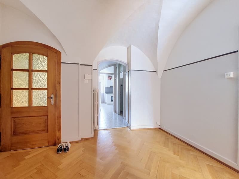 Sion, maison historique au cœur de la vieille ville composé de 5 appartements et 2 bureaux (9)