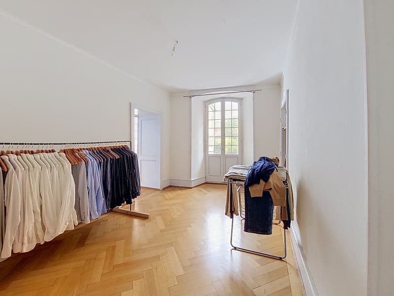Sion, maison historique au cœur de la vieille ville composé de 5 appartements et 2 bureaux (15)