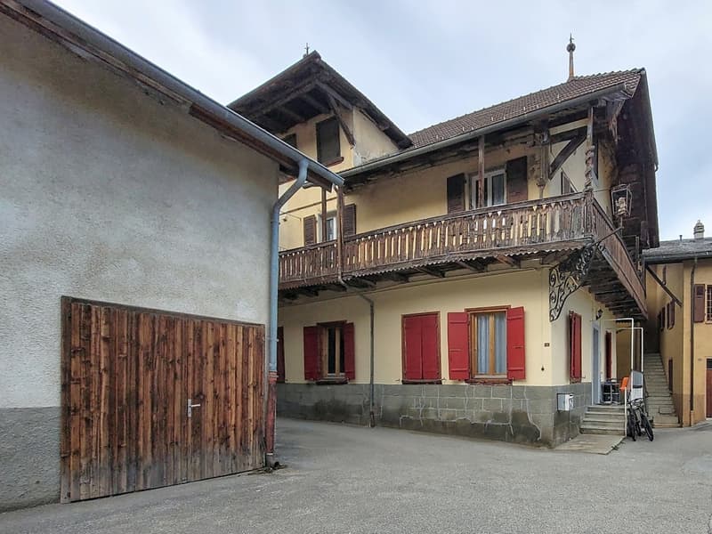 Bramois, charmant appartement de 4.5 pièces de 95 m2 au cœur du vieux village avec place de parc (15)
