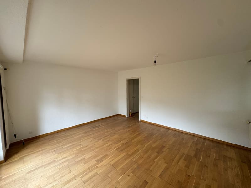 Attraktive 3.5-Zimmerwohnung im Erdgeschoss mit eigenem Gartensitzplatz (2)