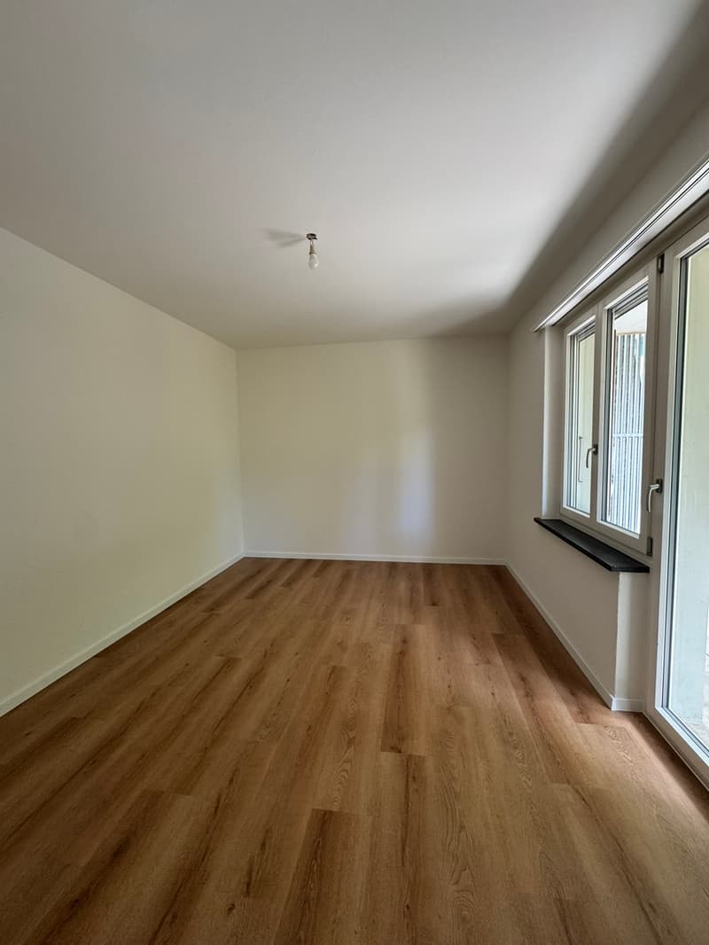 Gemütliche 2-Zimmerwohnung mit eigenem Gartensitzplatz. (9)