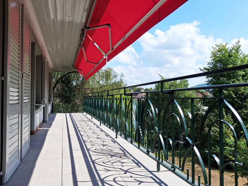 5.5-Zimmer in herrschaftlichem Haus mit grossem Balkon (10)