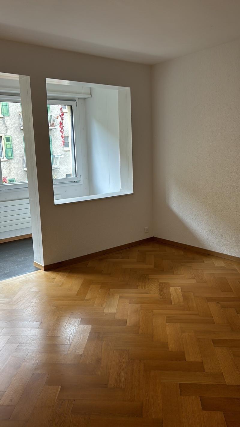 Tolle 2 1/2-Zimmerwohnung im Breitsch (4)