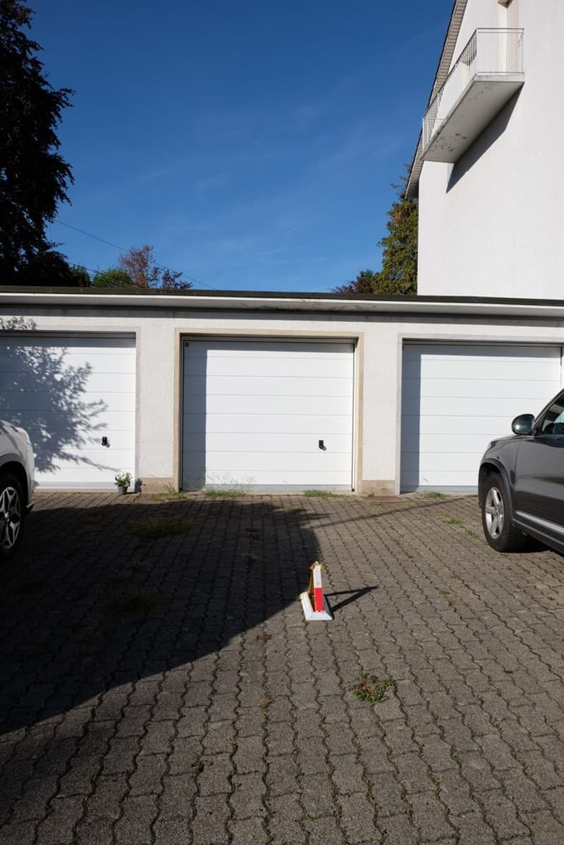 grosszügige 3.5-Zimmerwohnung mit Garage in Riehen (8)