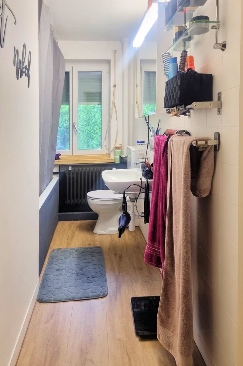 Charmante 3.5-Zimmer-Wohnung mit grossem Balkon in Rüschegg Gambach (9)
