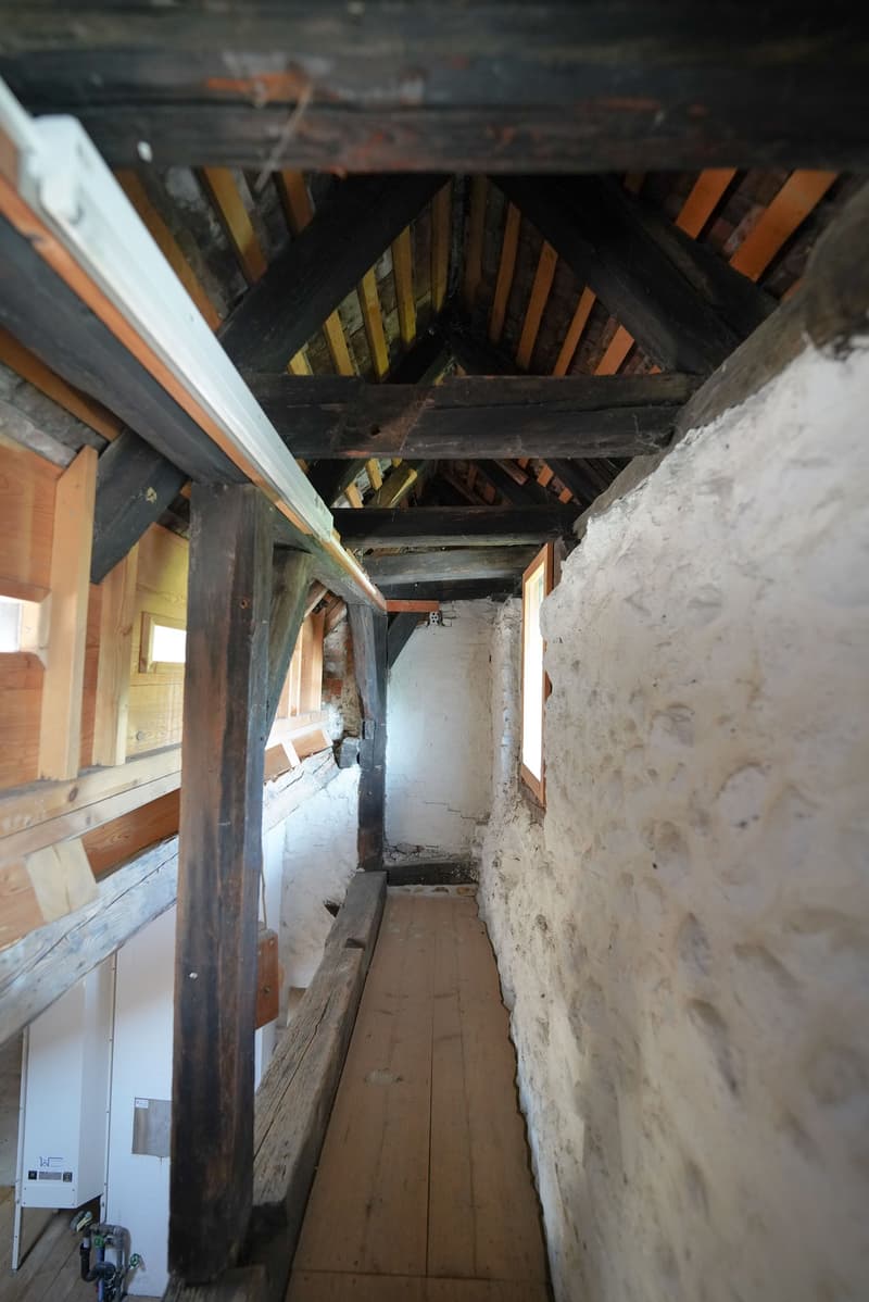 Charmante Altbauwohnung mit einzigartigem Flair im Herzen der romantischen Altstadt "Murten" (10)