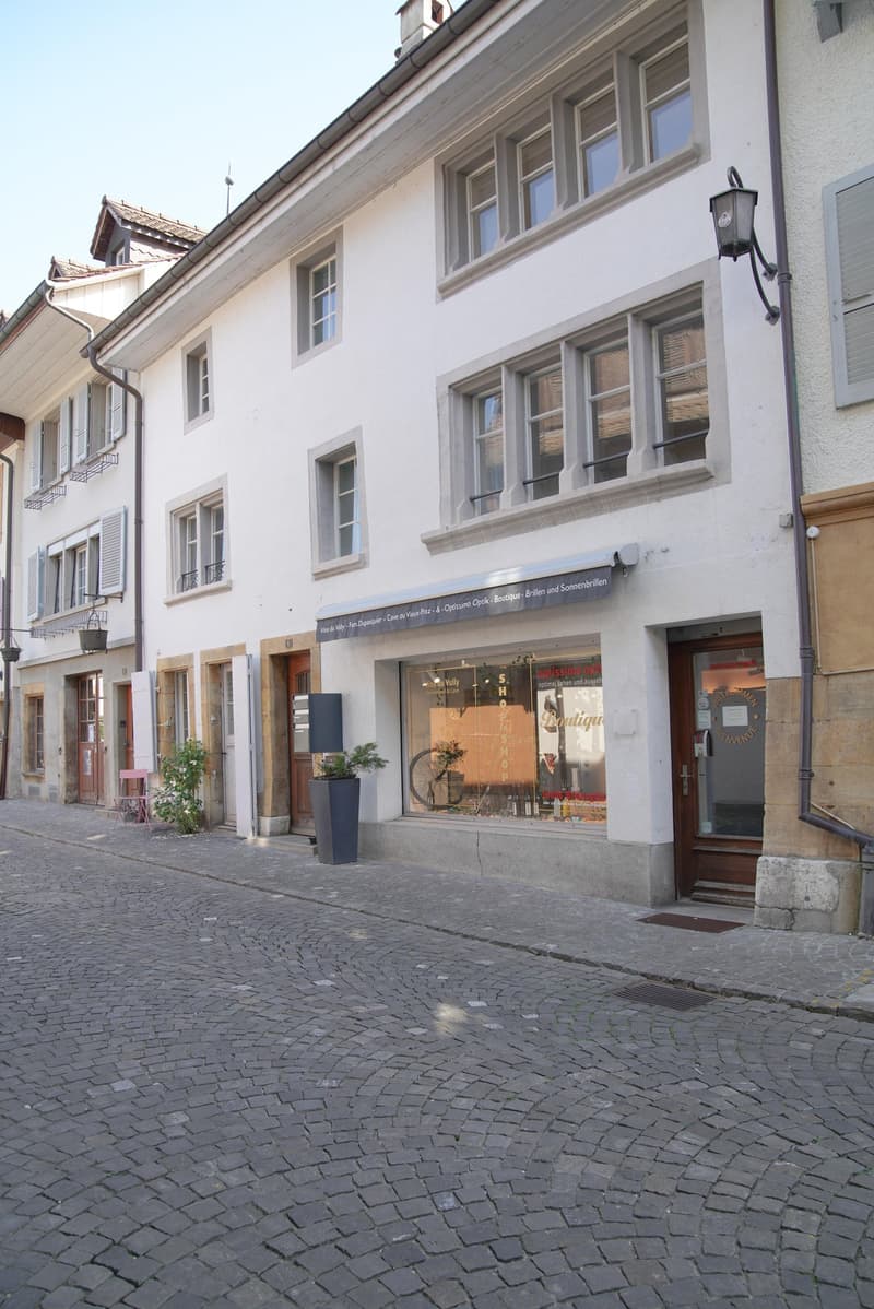 Charmante Altbauwohnung mit einzigartigem Flair im Herzen der romantischen Altstadt "Murten" (11)