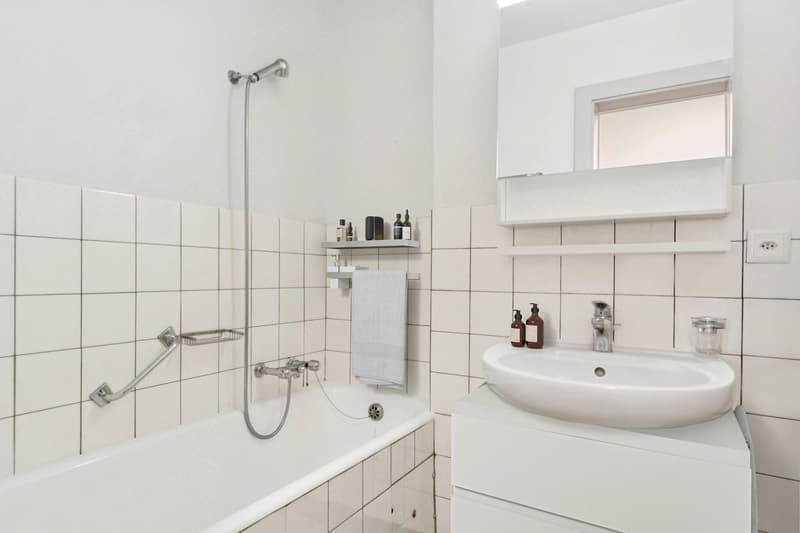 Spacieux appartement de 4 pièces avec grand balcon (4)