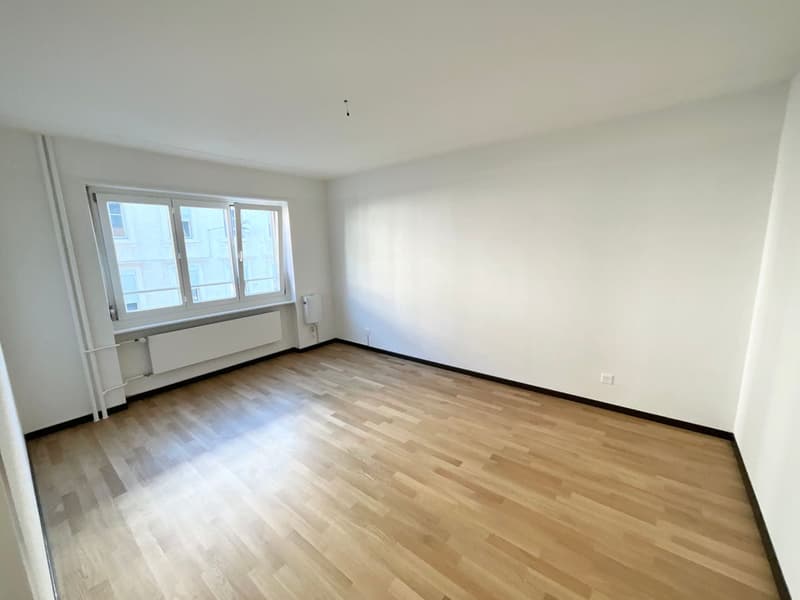 Bel appartement lumineux de 3 pièces avec balcon et ascenseur (4)