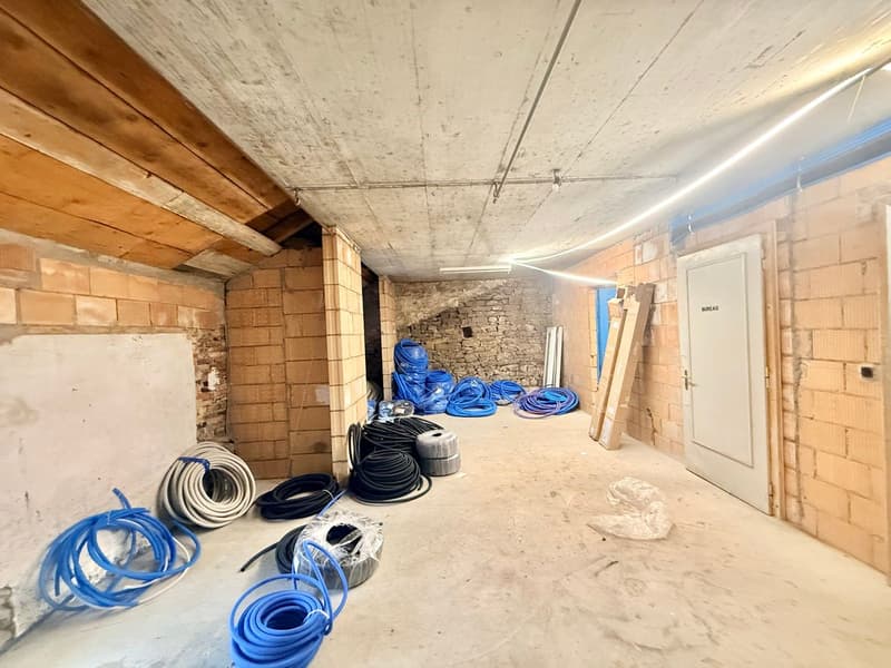 Espace mixte avec appartement 2,5 pièces et atelier - Centre de Tramelan (11)