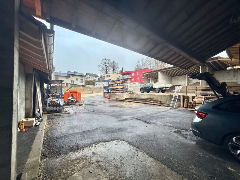 Espace mixte avec appartement 2,5 pièces et atelier - Centre de Tramelan (9)
