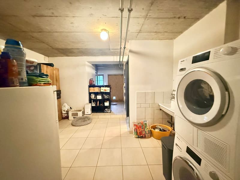 Espace mixte avec appartement 2,5 pièces et atelier - Centre de Tramelan (7)