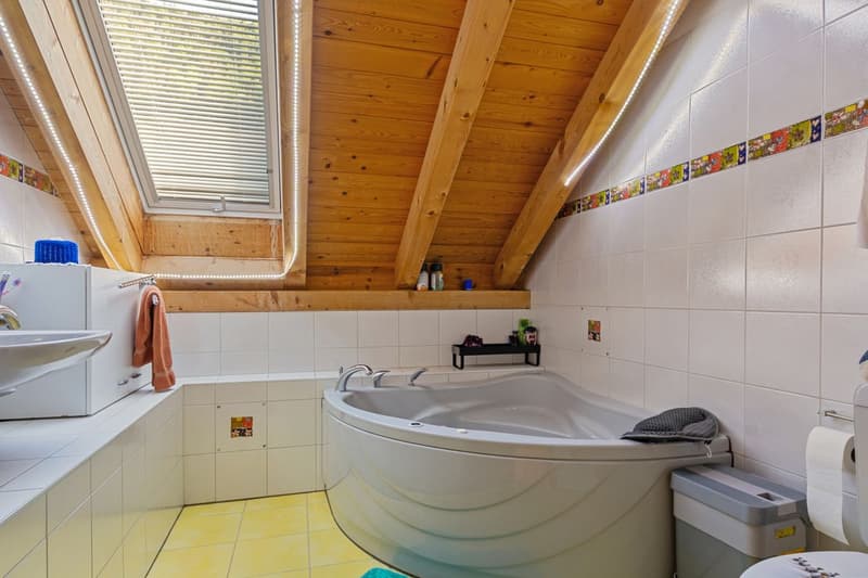 Charmante maison individuelle avec grand jardin et vue dégagée (4)
