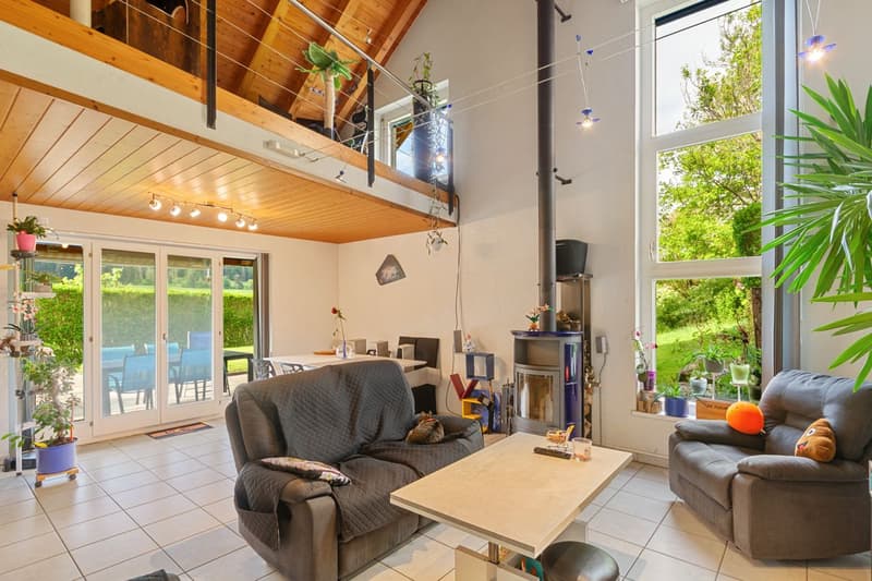 Charmante maison individuelle avec grand jardin et vue dégagée (8)