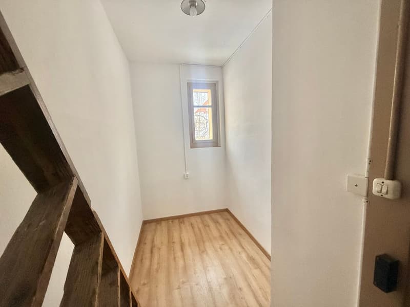 Charmant 3.5 pièces lumineux avec grande terrasse à Tramelan (10)