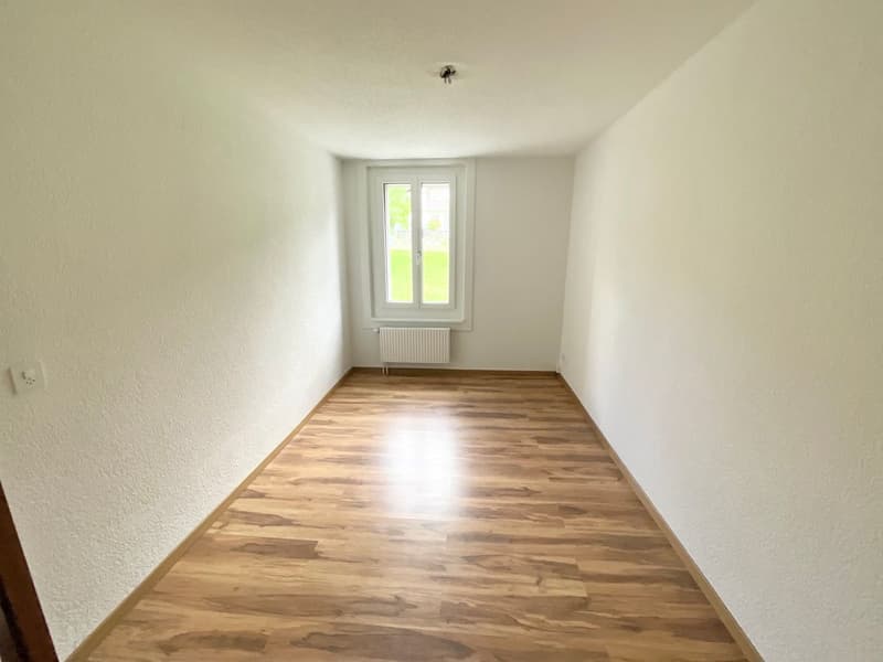 Bel appartement lumineux de 3 pièces avec balcon et vue dégagée (5)