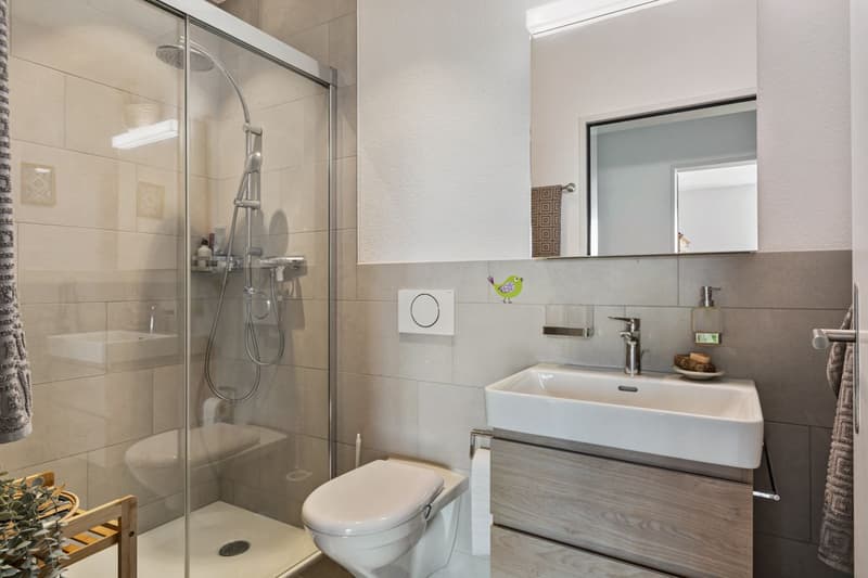 Zeitlose Eleganz trifft Wohnkomfort - 3.5-Zimmer-Wohnung in Meinisberg (8)