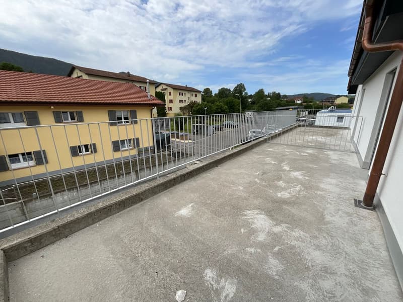 Charmant appartement de 3.5 pièces neuf avec grande terrasse (8)