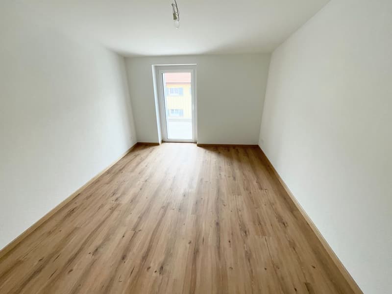 Charmant appartement de 3.5 pièces neuf avec grande terrasse (5)