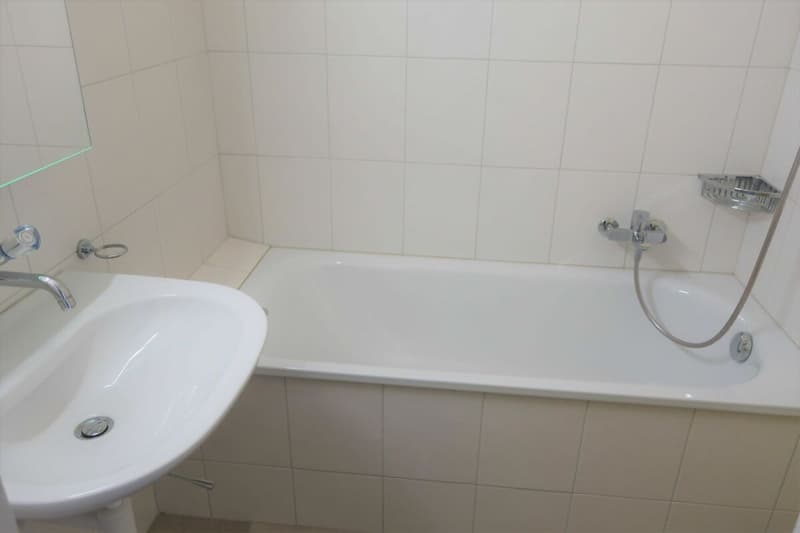 Appartement de 3 pièces avec balcon et ascenseur (6)