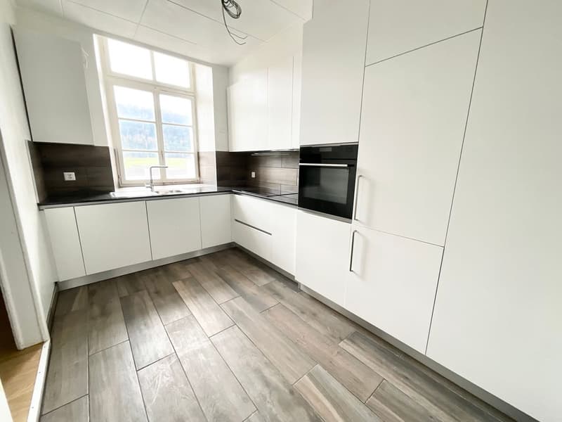 Spacieux appartement de 5 pièces - 120 m² (1)