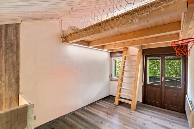 Un refuge au coeur des crêtes jurassiennes  2'520 m² de nature (6)