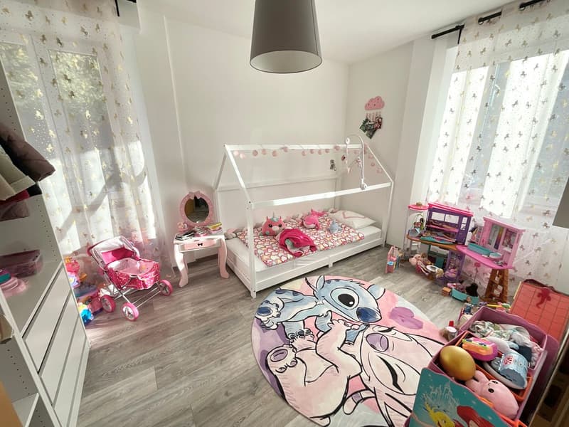 Spacieux appartement duplex de 5,5 pièces avec cheminées (12)
