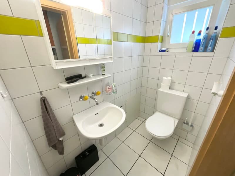 Spacieux appartement de 4,5 pièces avec terrasse et balcon (3)