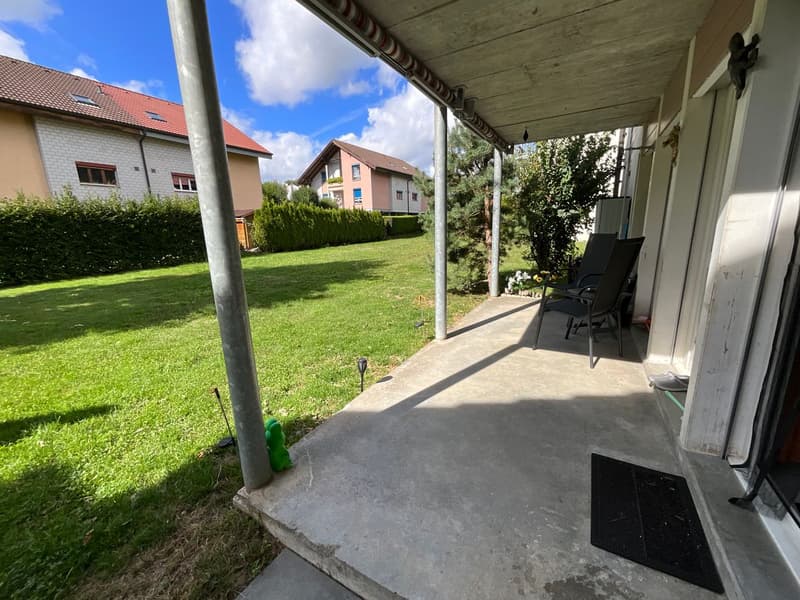 Spacieux appartement de 4,5 pièces avec terrasse et balcon (6)