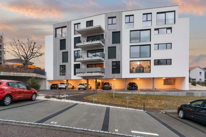 Appartement 3.5 pièces récent avec balcon et place couverte (2)