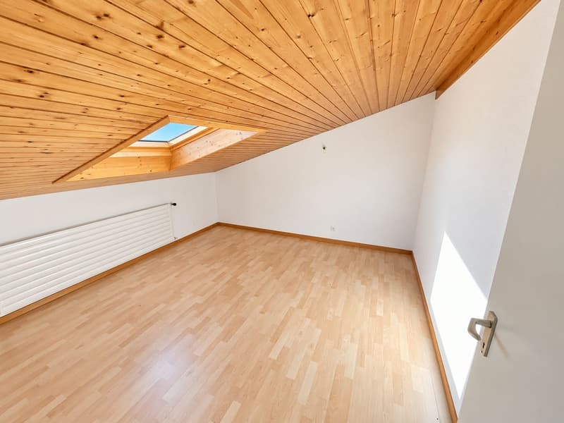 Spacieux appartement de 4,5 pièces avec balcon Ouest (12)