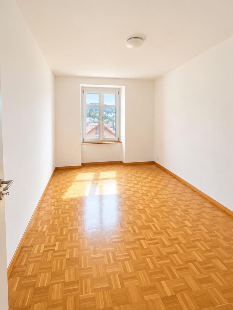 Bel appartement de 3,5 pièces avec balcon (2)