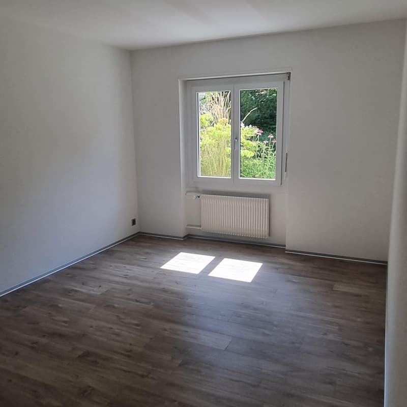 Im Spiegel moderne 3-Zimmerwohnung mit Gartensitzplatz (8)