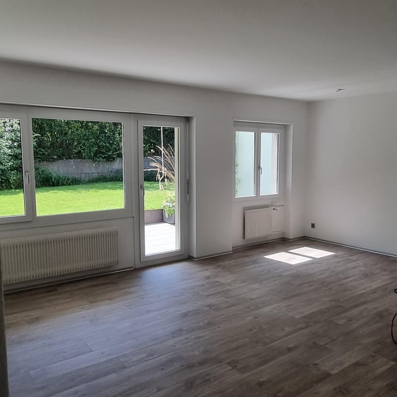Im Spiegel moderne 3-Zimmerwohnung mit Gartensitzplatz (6)