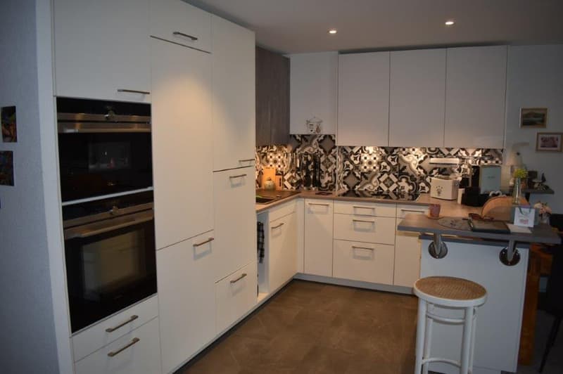 Moderne 4.5-Zimmer-Wohnung mit 2x Balkon und Eh-Pp in Brig-Glis (4)