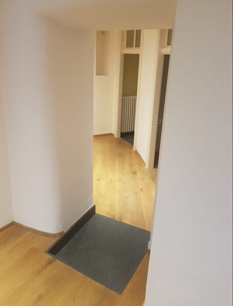 Charmante 3.5-Zimmer-Wohnung im Altbau in Brig-Glis – sofort verfügbar! (7)