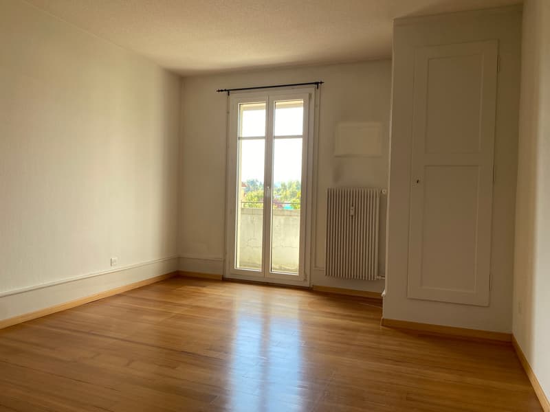 Helle 2.5-Zimmer-Wohnung mit kleinem Balkon (9)