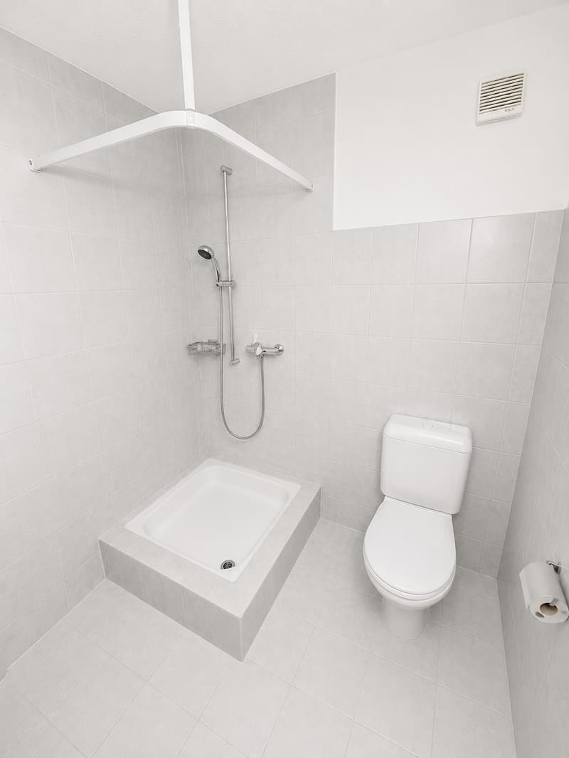 Geräumige 5.5-Zimmer-Wohnung mit Balkon (8)