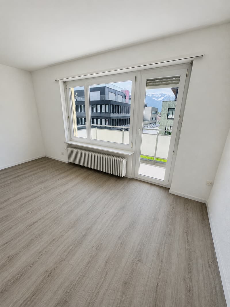 4-Zimmerwohnung mit Balkon / 4. OG mit Lift (4)