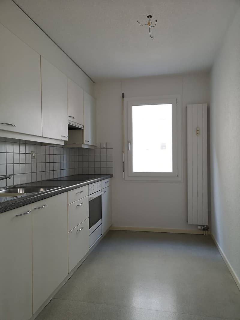2.5-Zimmer-Wohnung mit Balkon in Münsingen (3)