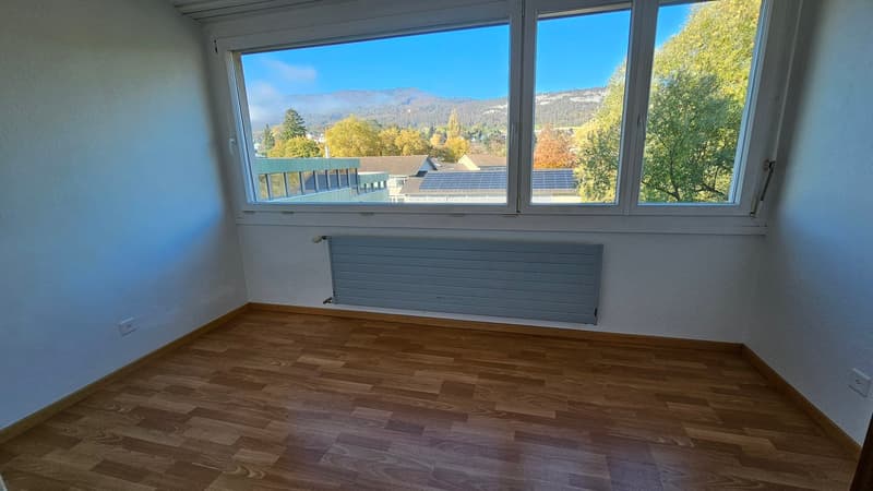 Très bel appartement de 4,5 pièces au 1er étage (9)