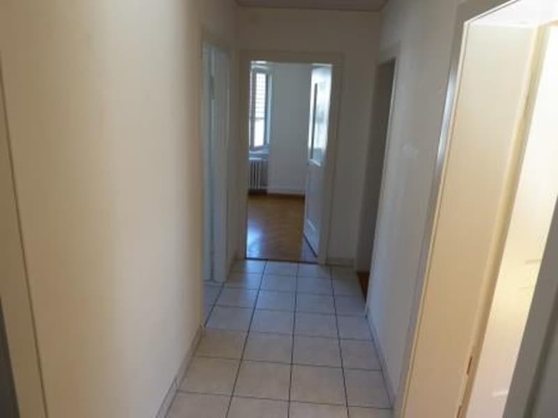 Bello appartamento di 3 camere al piano terra superiore (7)