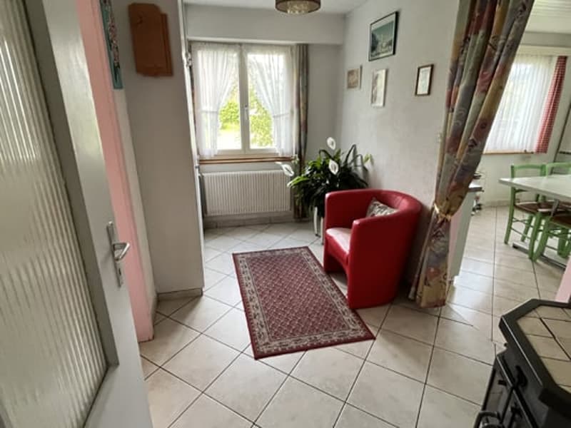 Grand bâtiment comprenant 2 logements de 5,5 pièces (13)