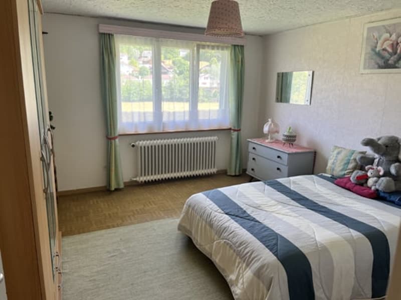 Grand bâtiment comprenant 2 logements de 5,5 pièces (18)