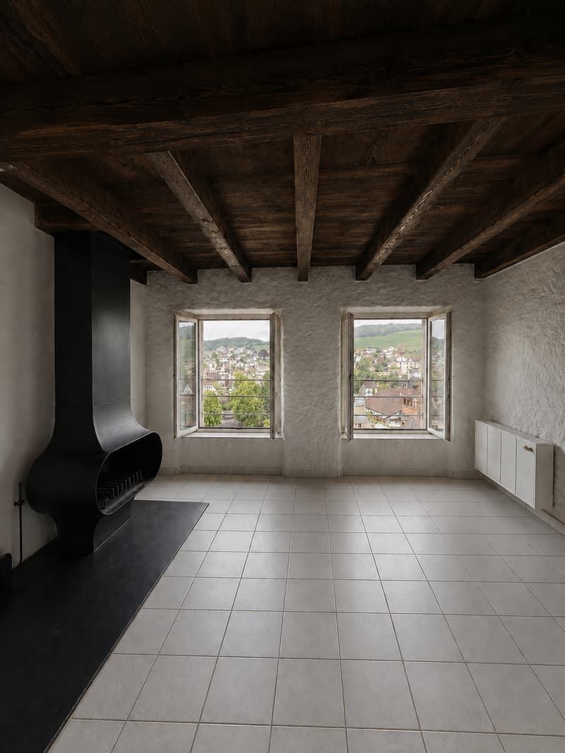 Magnifique 2.5 pièces en duplex au 3ème étage au coeur de la vieille ville (1)