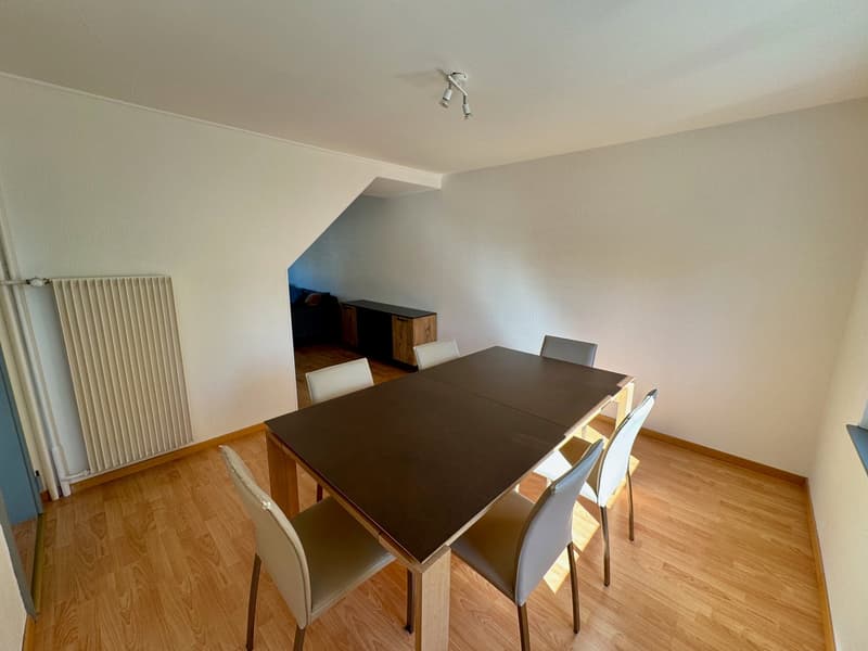 Très bel appartement de 4 pièces au 1er étage (6)